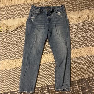 American Eagle mom jeans